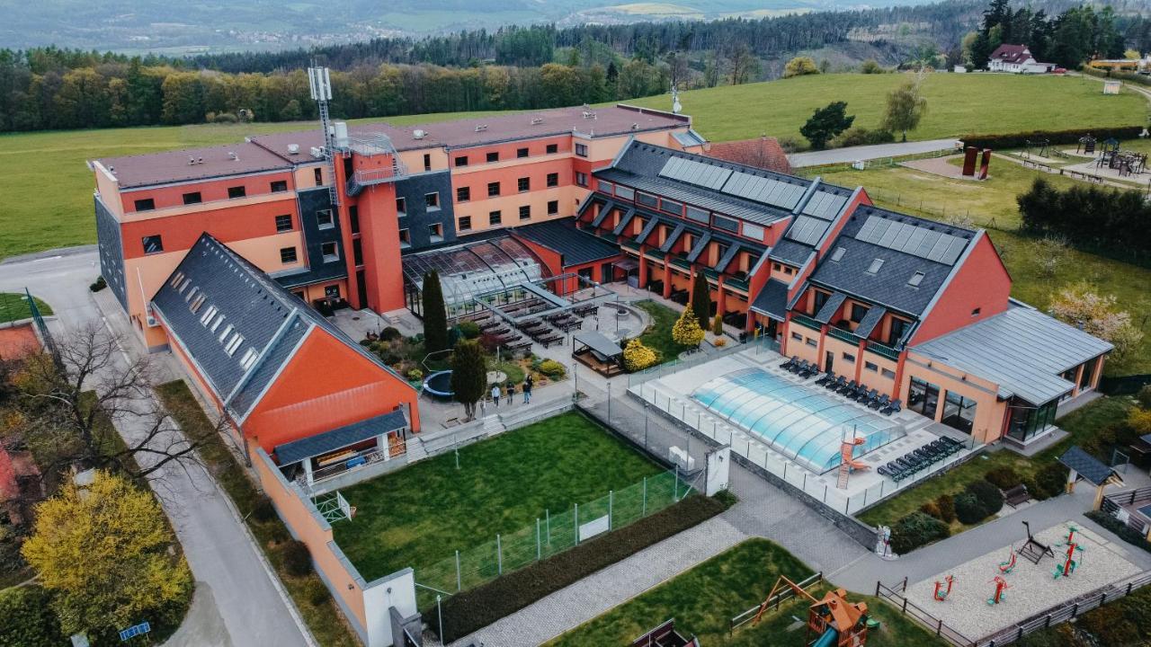 Wellness Hotel Panorama Blansko Exterior foto